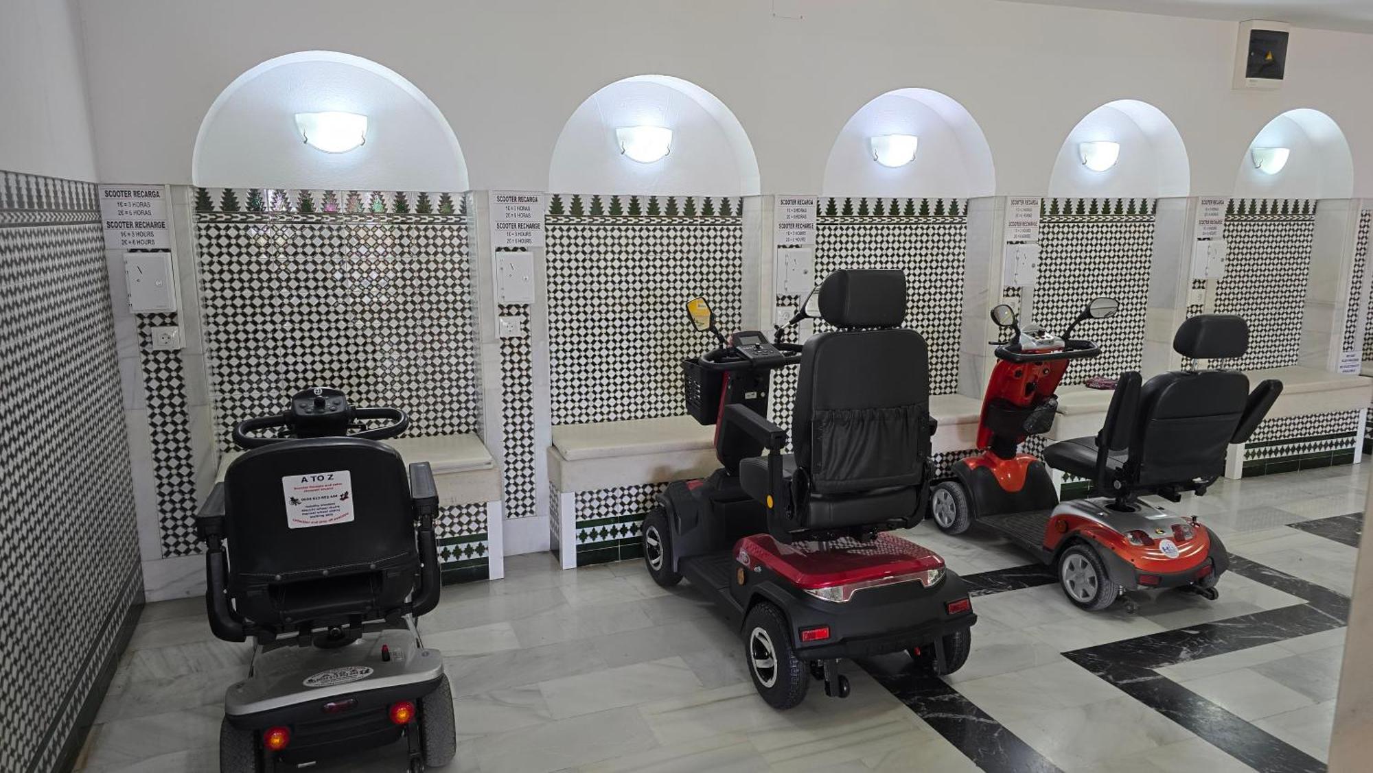Benalmadena Minerva 401 Estudio Con Gran Piscina Y Parque Acuatico エクステリア 写真